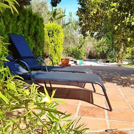 Escuela La Crujia Bed & Breakfast *