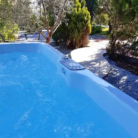 Bed & Breakfast Escuela La Crujia Velez Malaga