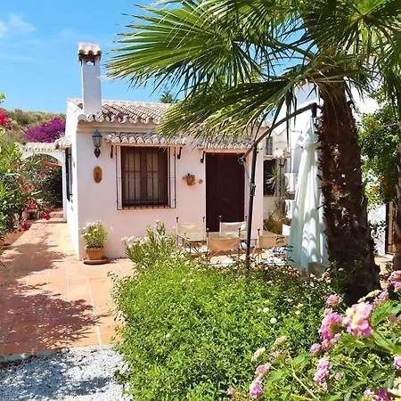 Escuela La Crujía Bed and breakfast *