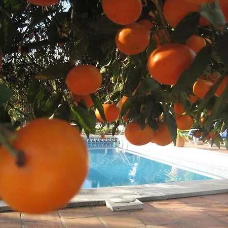 Bed & Breakfast Escuela La Crujia 4*